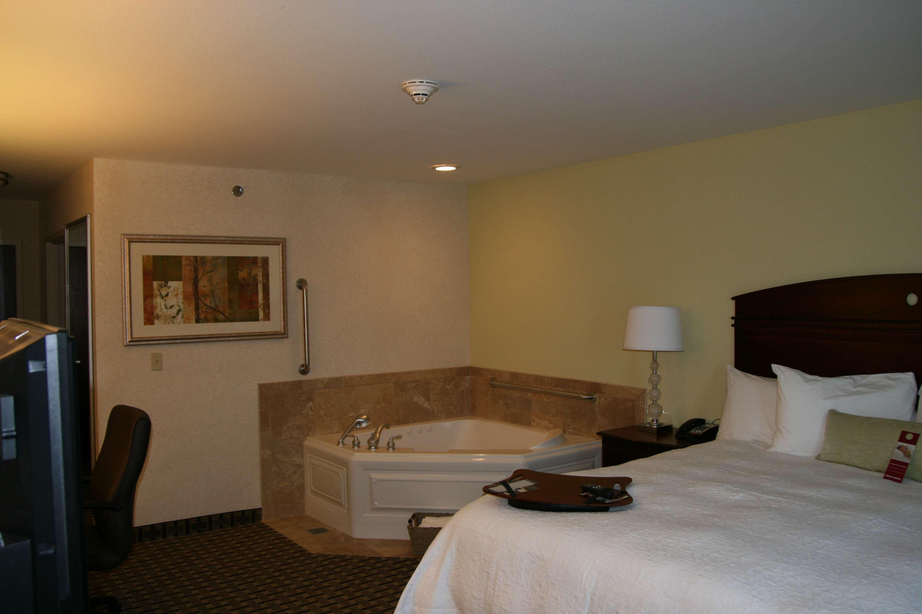 Hampton Inn & Suites Cleveland-Mentor Oda fotoğraf