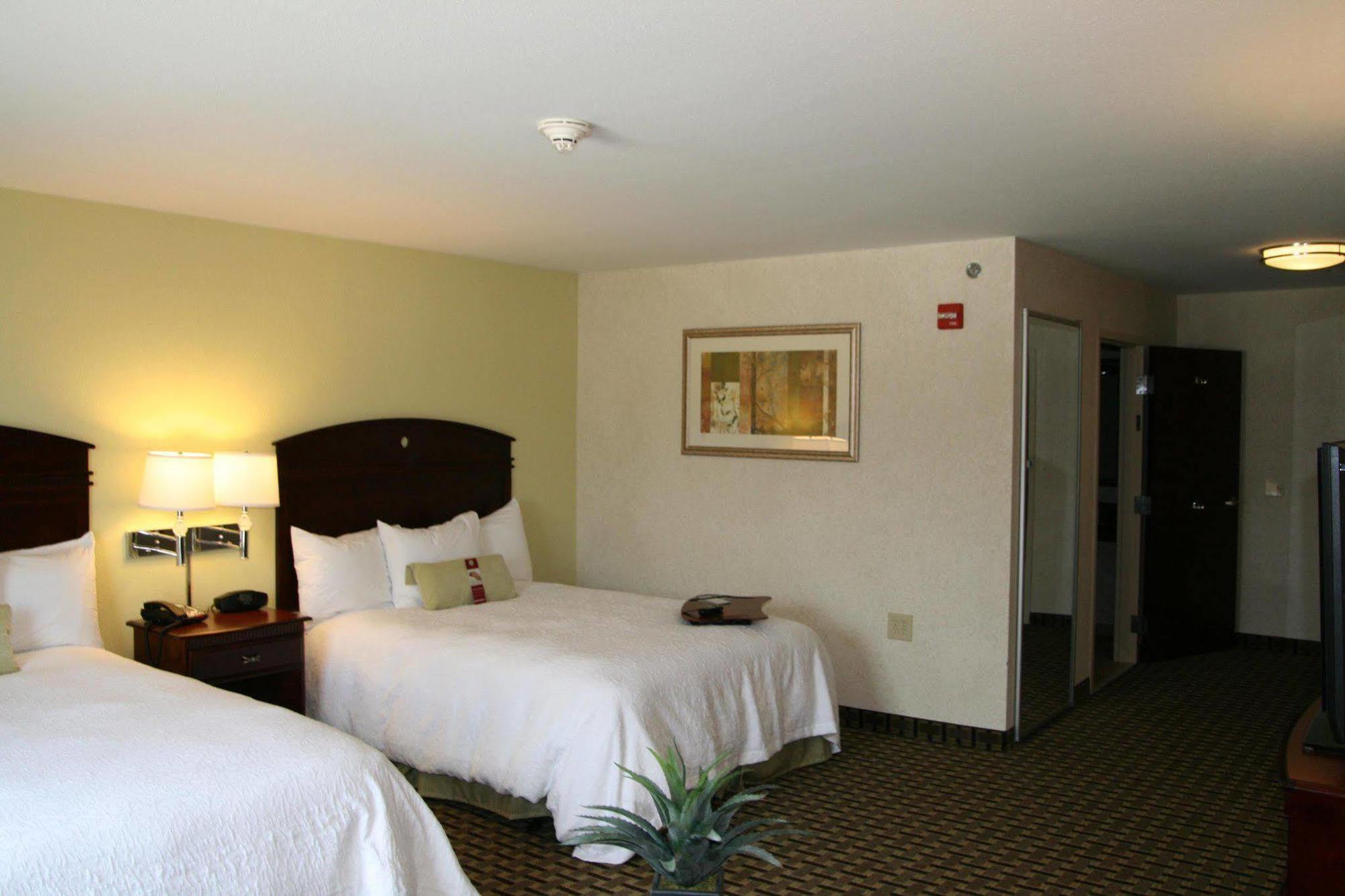 Hampton Inn & Suites Cleveland-Mentor Oda fotoğraf